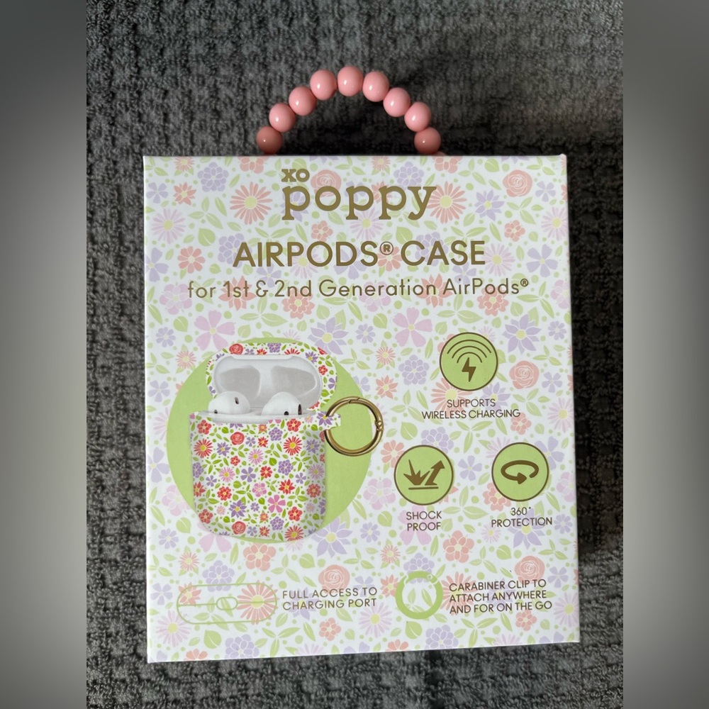 Phone case and air pod bundle - Picture 6 of 6